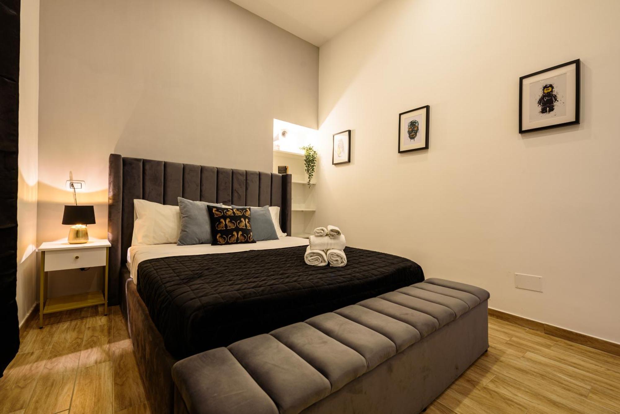 Luxury Apartment In Central City Νάπολη Εξωτερικό φωτογραφία
